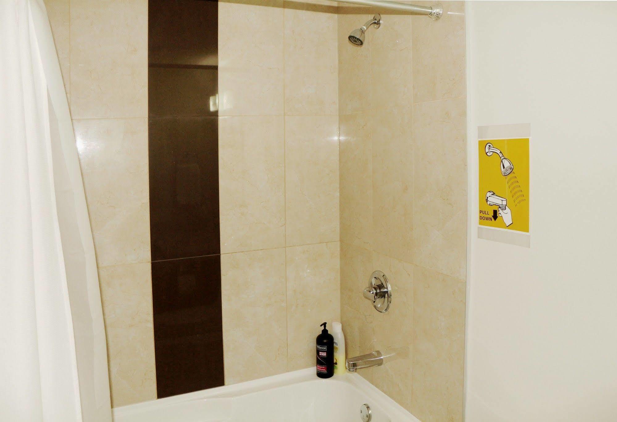 Ritchie B&B Edmonton Ngoại thất bức ảnh