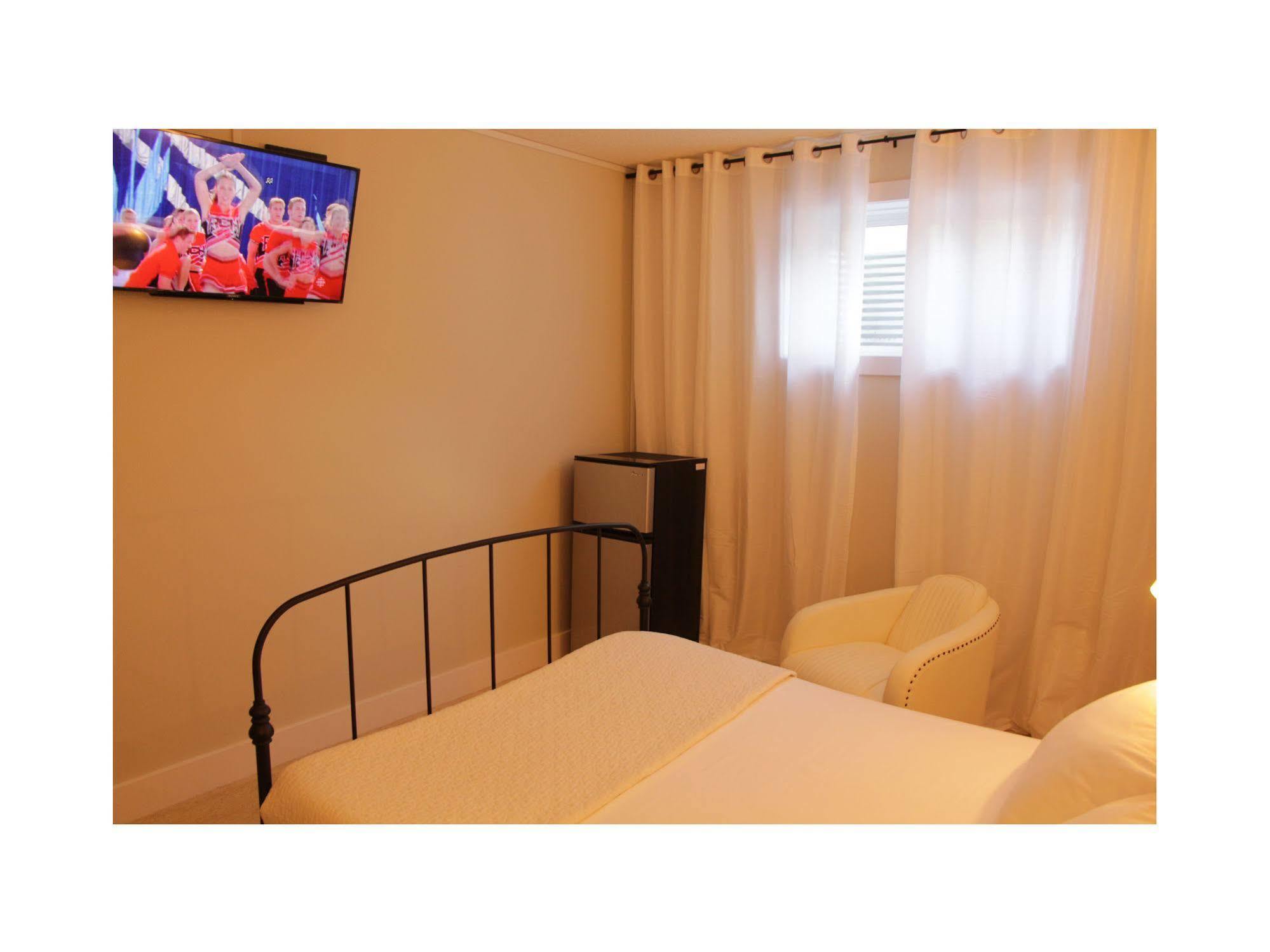 Ritchie B&B Edmonton Ngoại thất bức ảnh