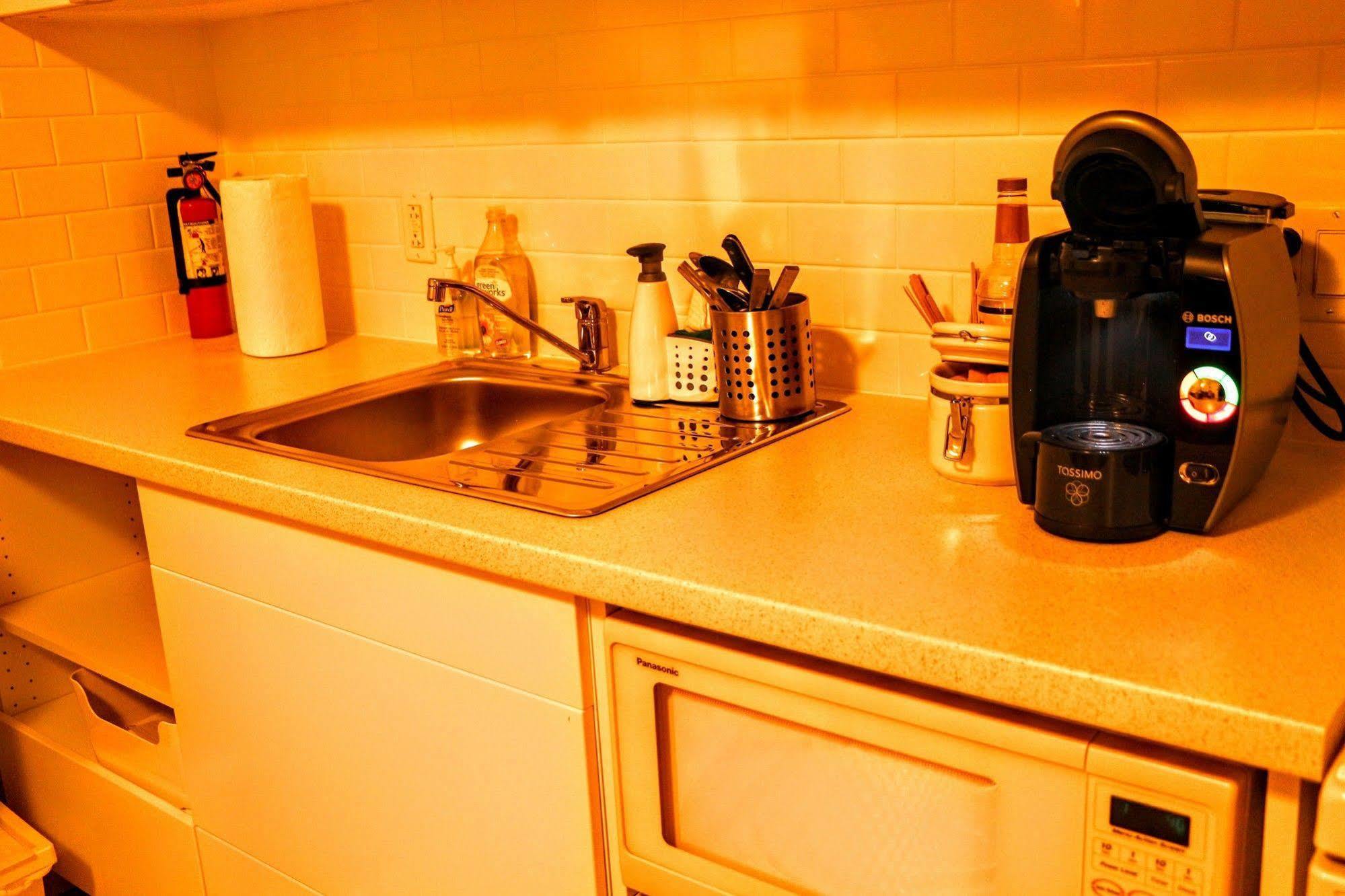 Ritchie B&B Edmonton Ngoại thất bức ảnh